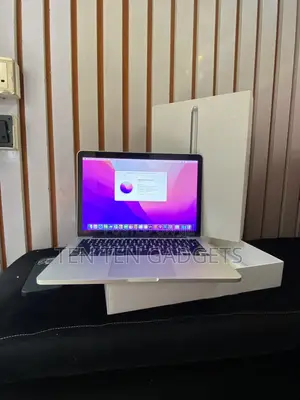 Laptop Apple MacBook Pro 2015 8GB Intel Core i5 SSD 256GB