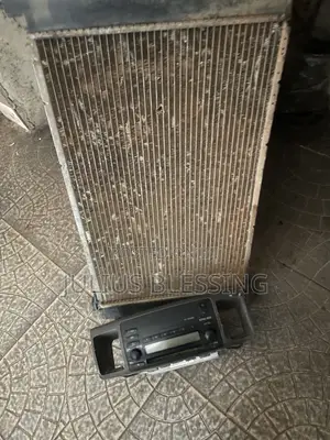Corolla Radiator + Radio
