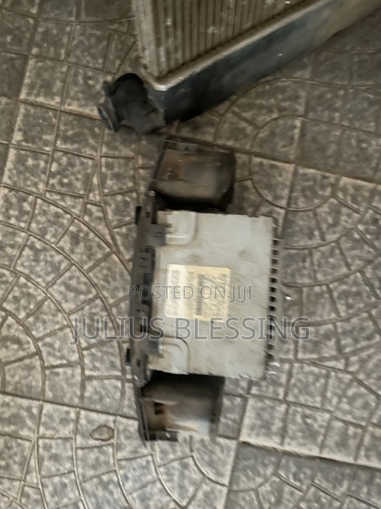 Corolla Radiator + Radio