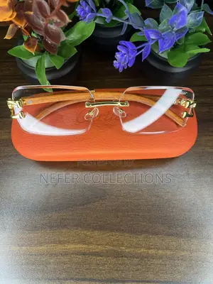 Cartier Eyeglass With Protective Case - Transparent Lens