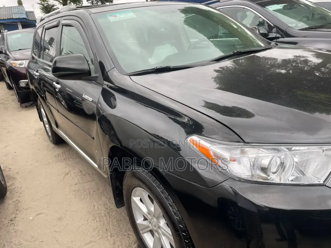 Toyota Highlander 2013 Black
