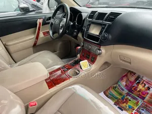 Toyota Highlander 2013 Black