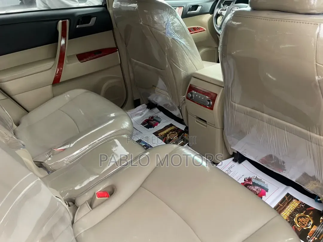 Toyota Highlander 2013 Black