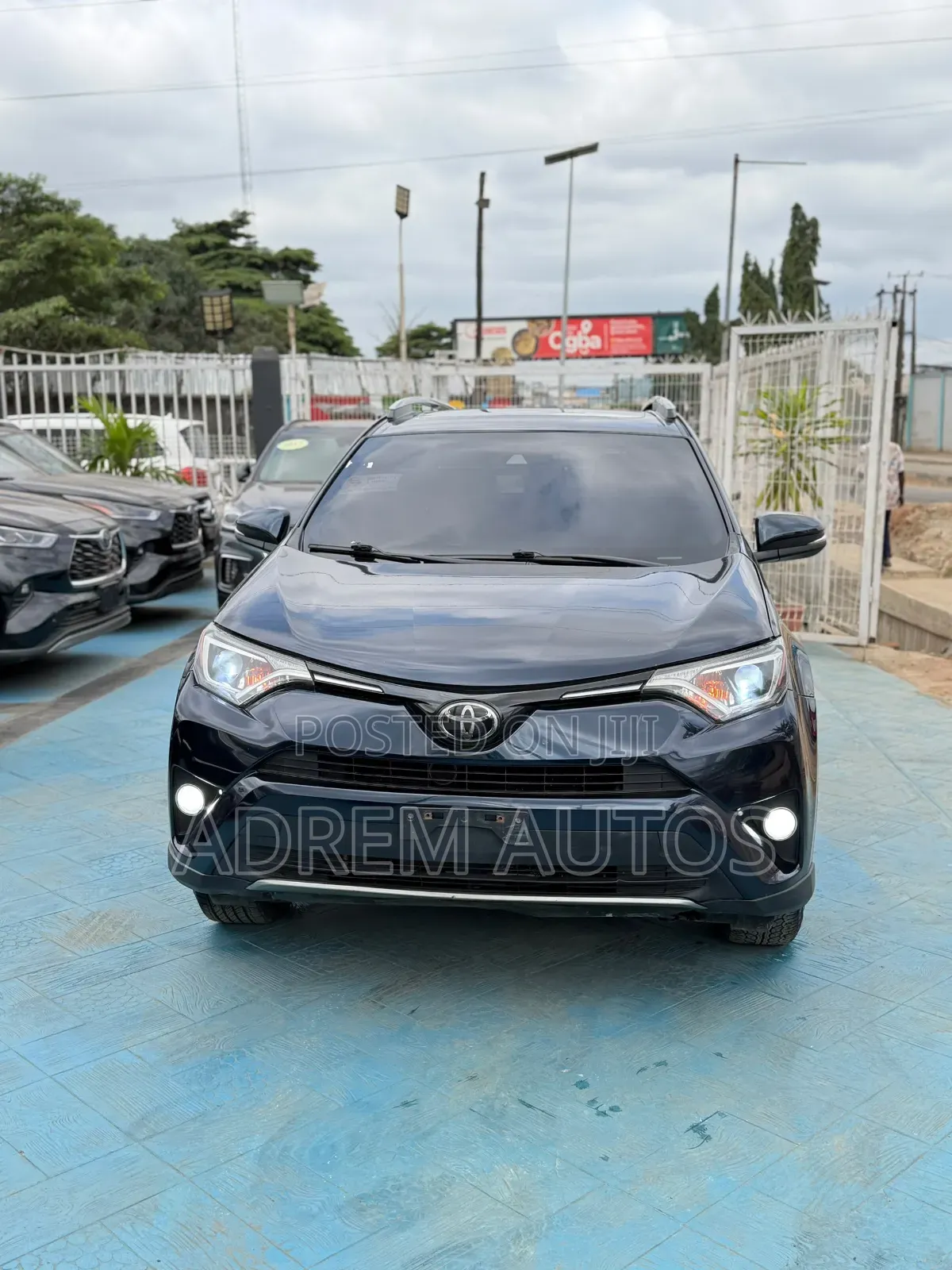 Toyota RAV4 2017 Blue