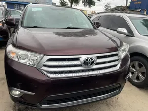 Toyota Highlander 2013 Burgundy