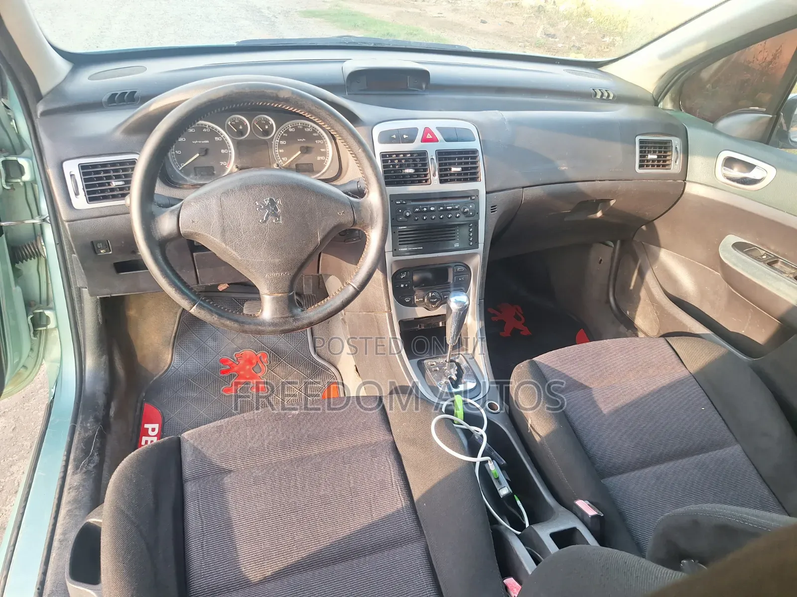 Peugeot 307 2010 Green