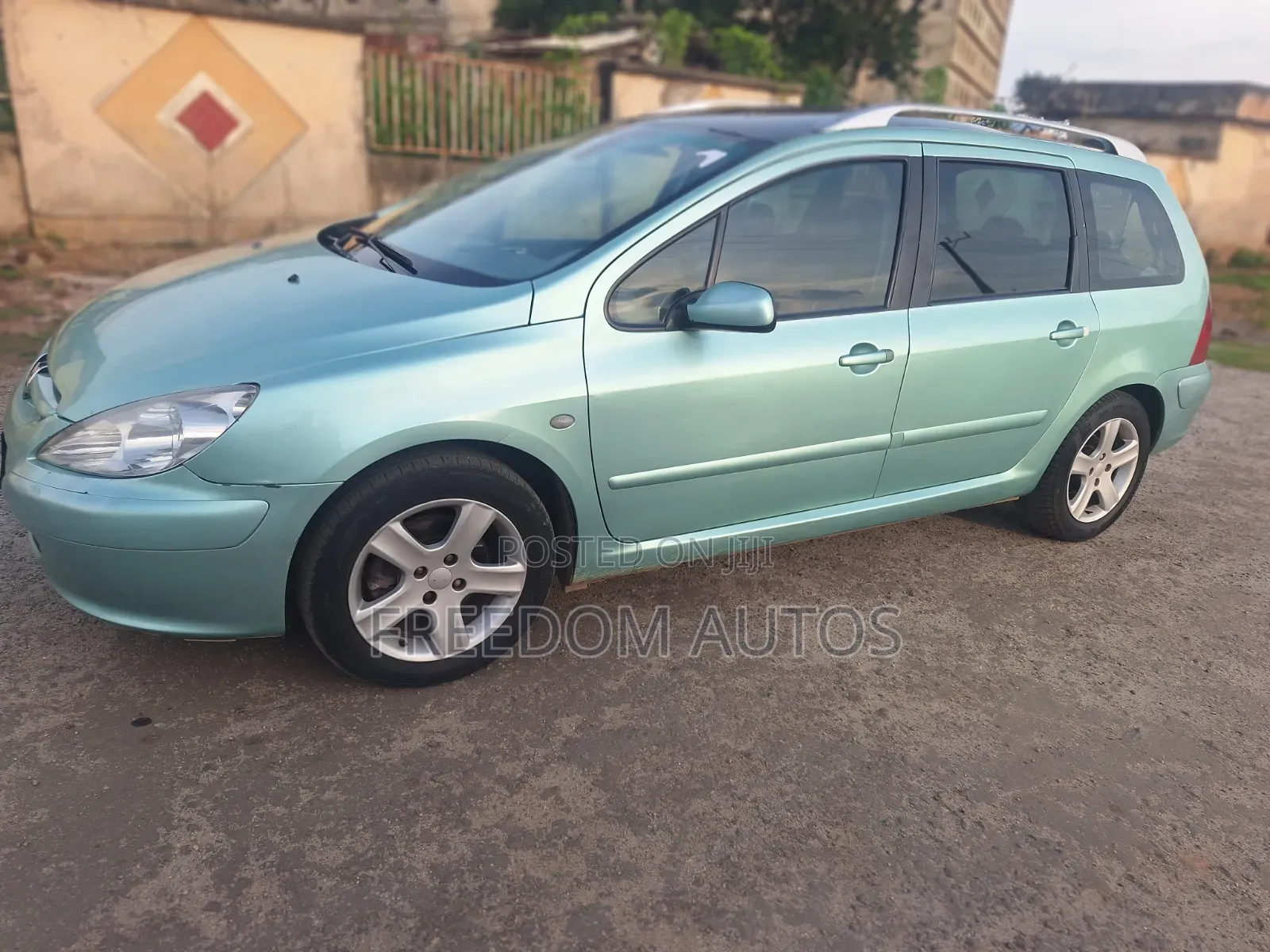 Peugeot 307 2010 Green