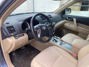 Toyota Highlander 2012 Blue