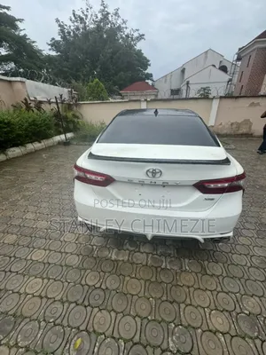 Toyota Camry XSE (2.5L 4cyl 8A) 2019 White