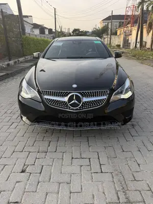 Mercedes-Benz E350 Base 4Matic Coupe AWD (3.5L 6cyl 7A) 2014 Black