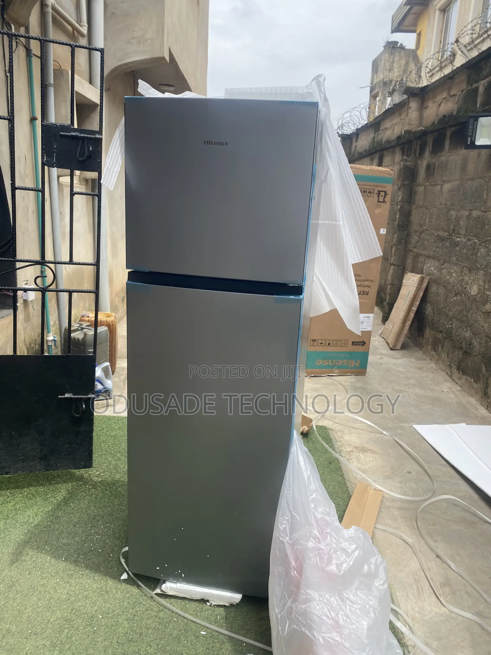 Affordable HISENSE 306L Refrigerator