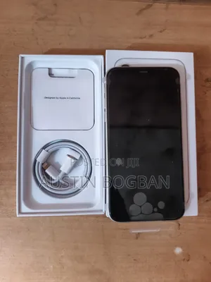 New Apple iPhone 11 128 GB White