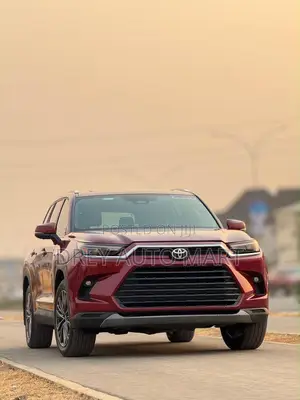 New Toyota Highlander Platinum FWD 2024 Red