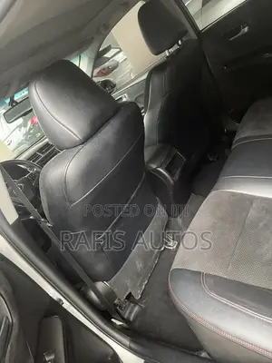 Toyota Camry XSE 4dr Sedan (2.5l 4cyl 6A) 2016 Silver