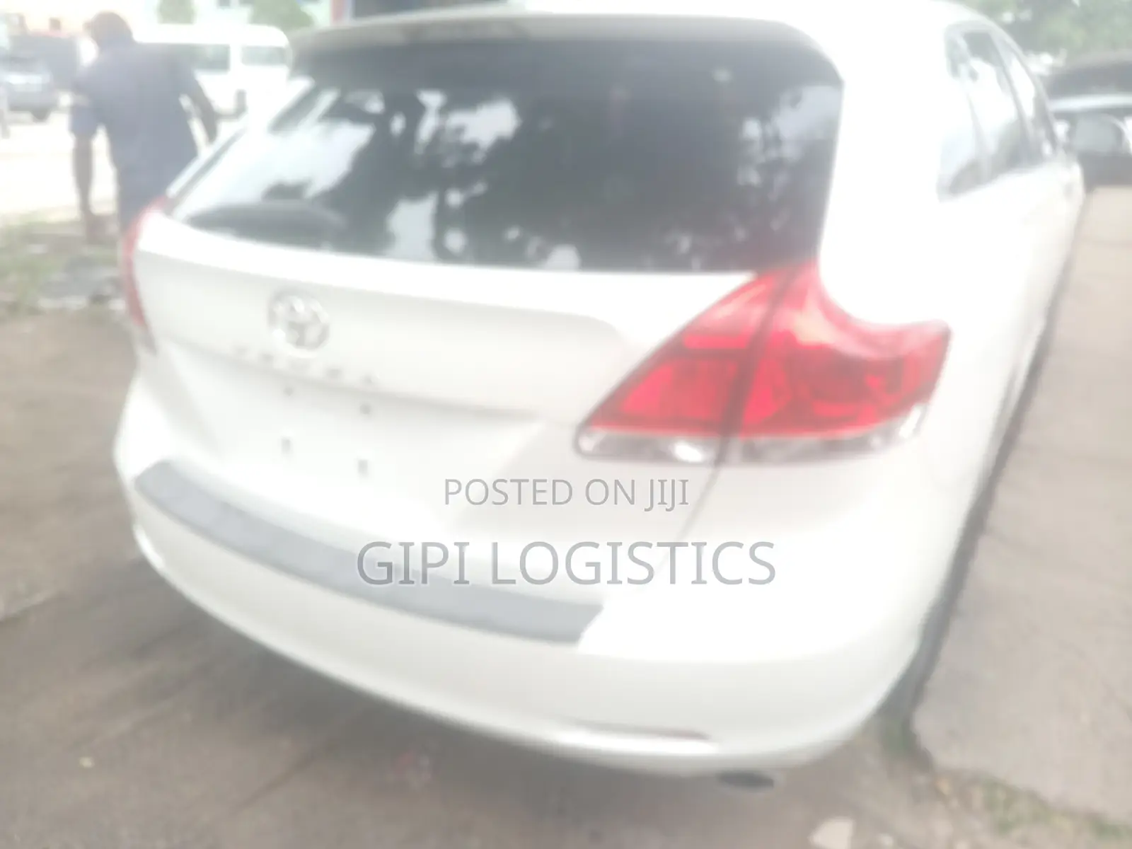 Toyota Venza LE 2010 White