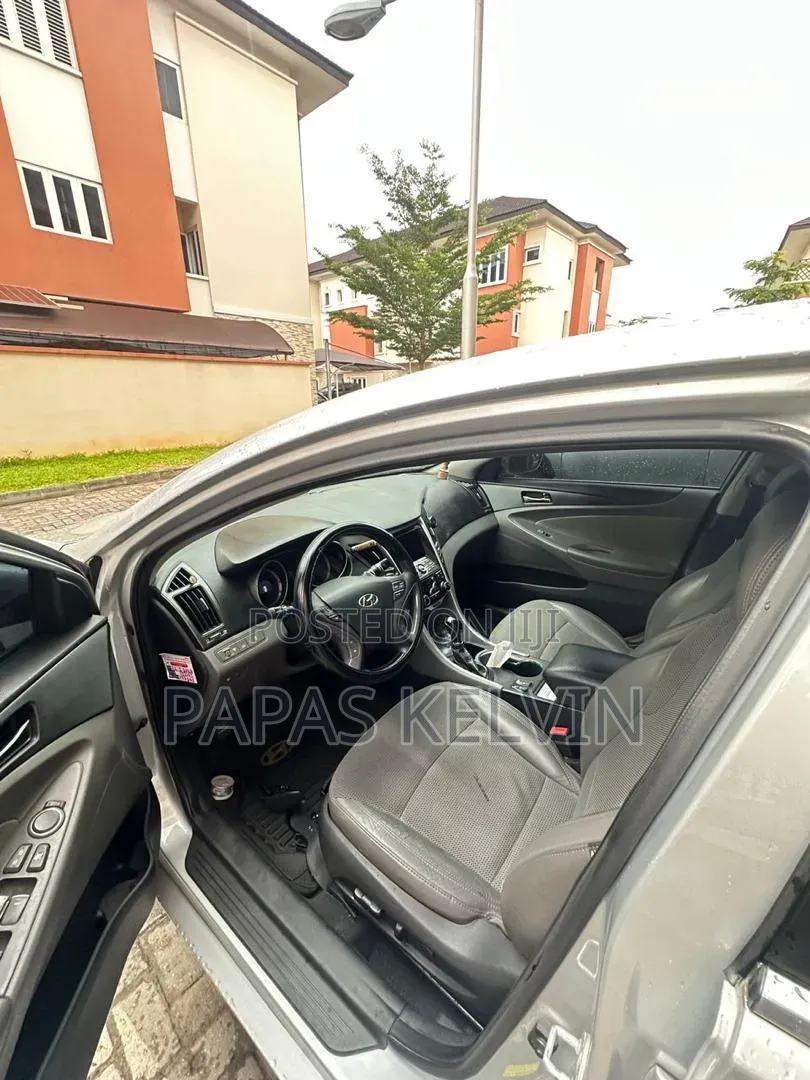 Hyundai Sonata 2013 Silver