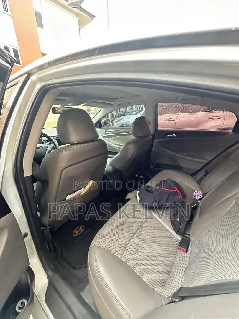 Hyundai Sonata 2013 Silver