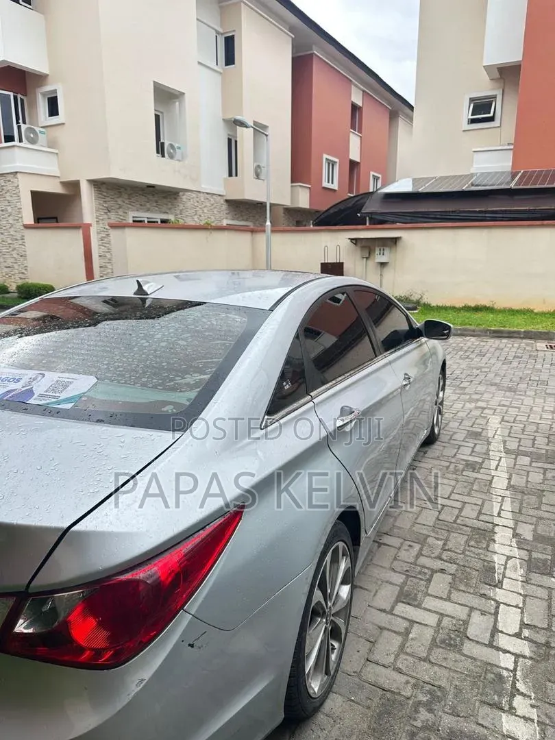 Hyundai Sonata 2013 Silver