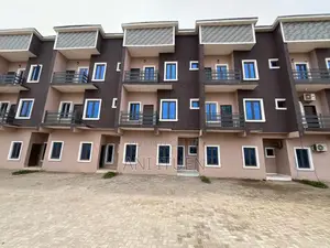 4bdrm Duplex in Gaduwa for sale