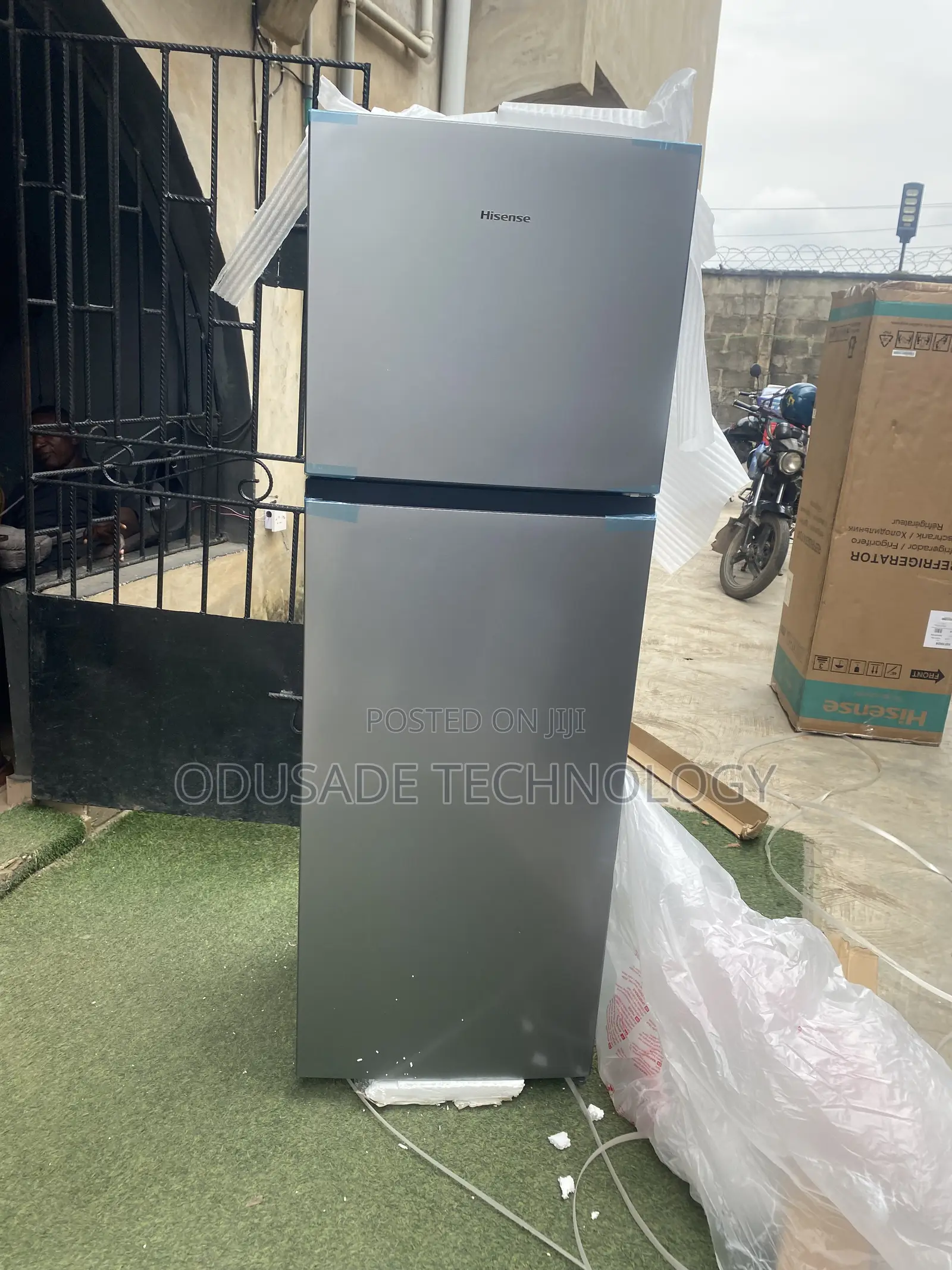 Hisense Ref306dr Large Fridge 306l
