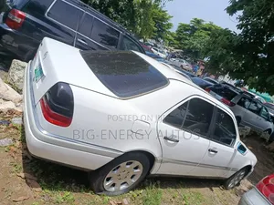 Mercedes-Benz C180 2005 White