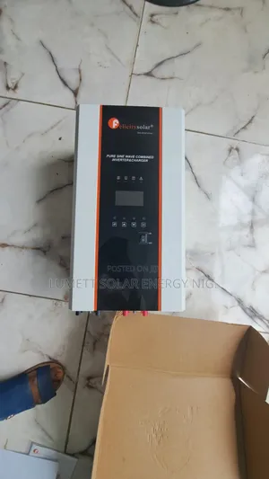 Felicity 3.5KVA IVPS3524 Solar Inverter