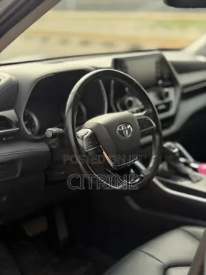 Toyota Highlander XLE AWD 2020 Blue
