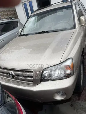 Toyota Highlander Limited V6 2005 Gold