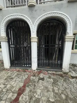 2bdrm Apartment in Seaside, Ado / Ajah for rent