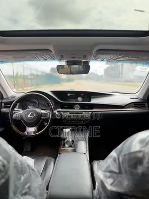 Lexus ES 2016 White