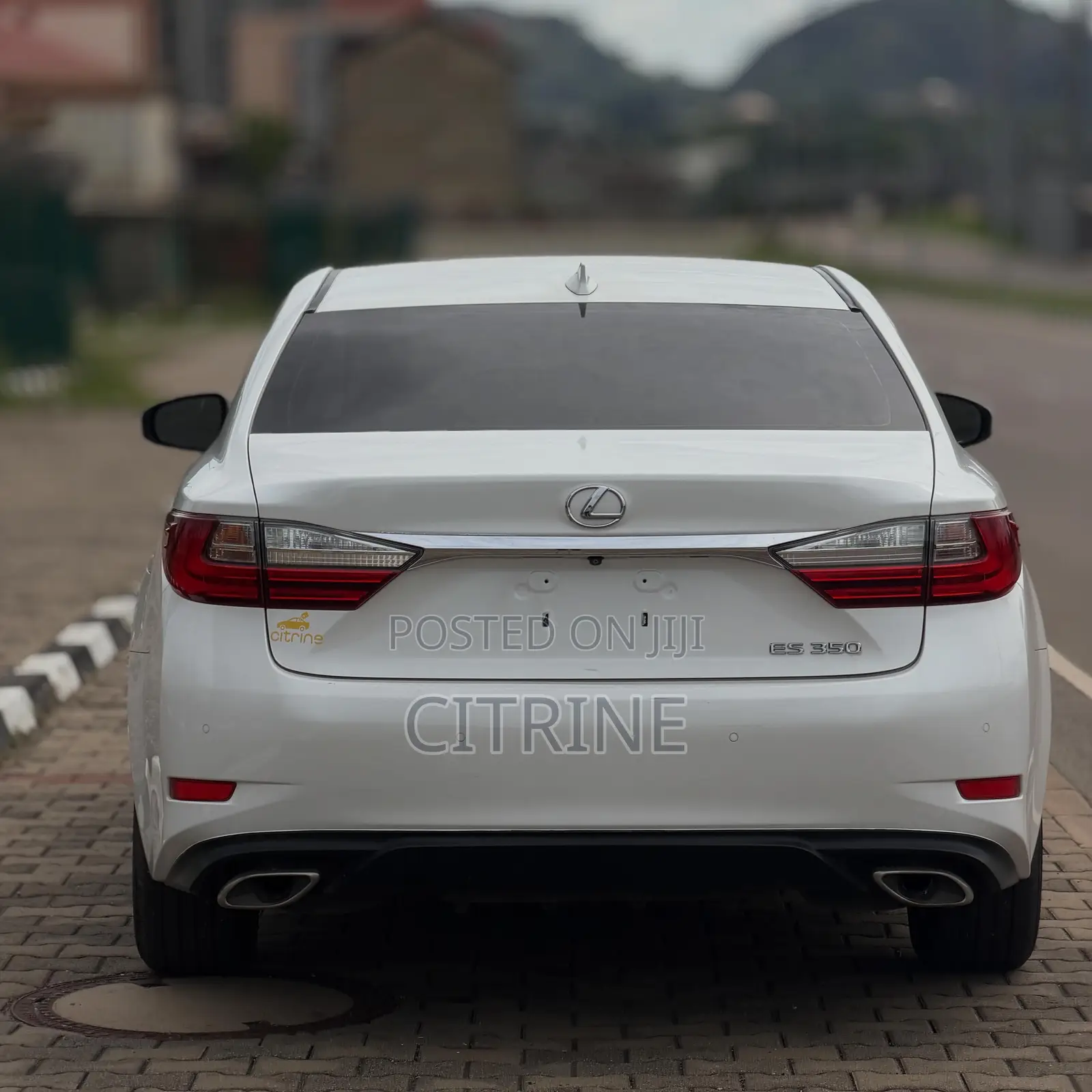 Lexus ES 2016 White