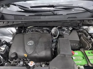 Toyota Highlander 2020 Silver
