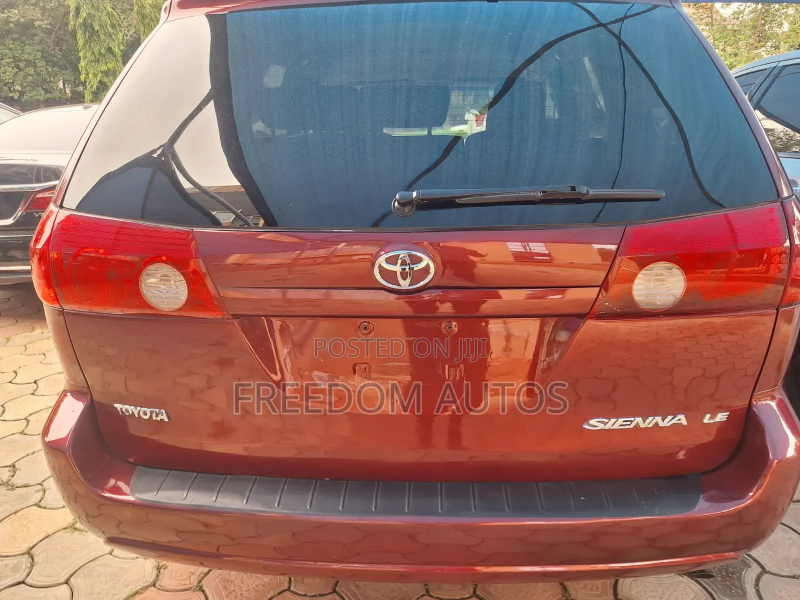 Toyota Sienna 2008 Red