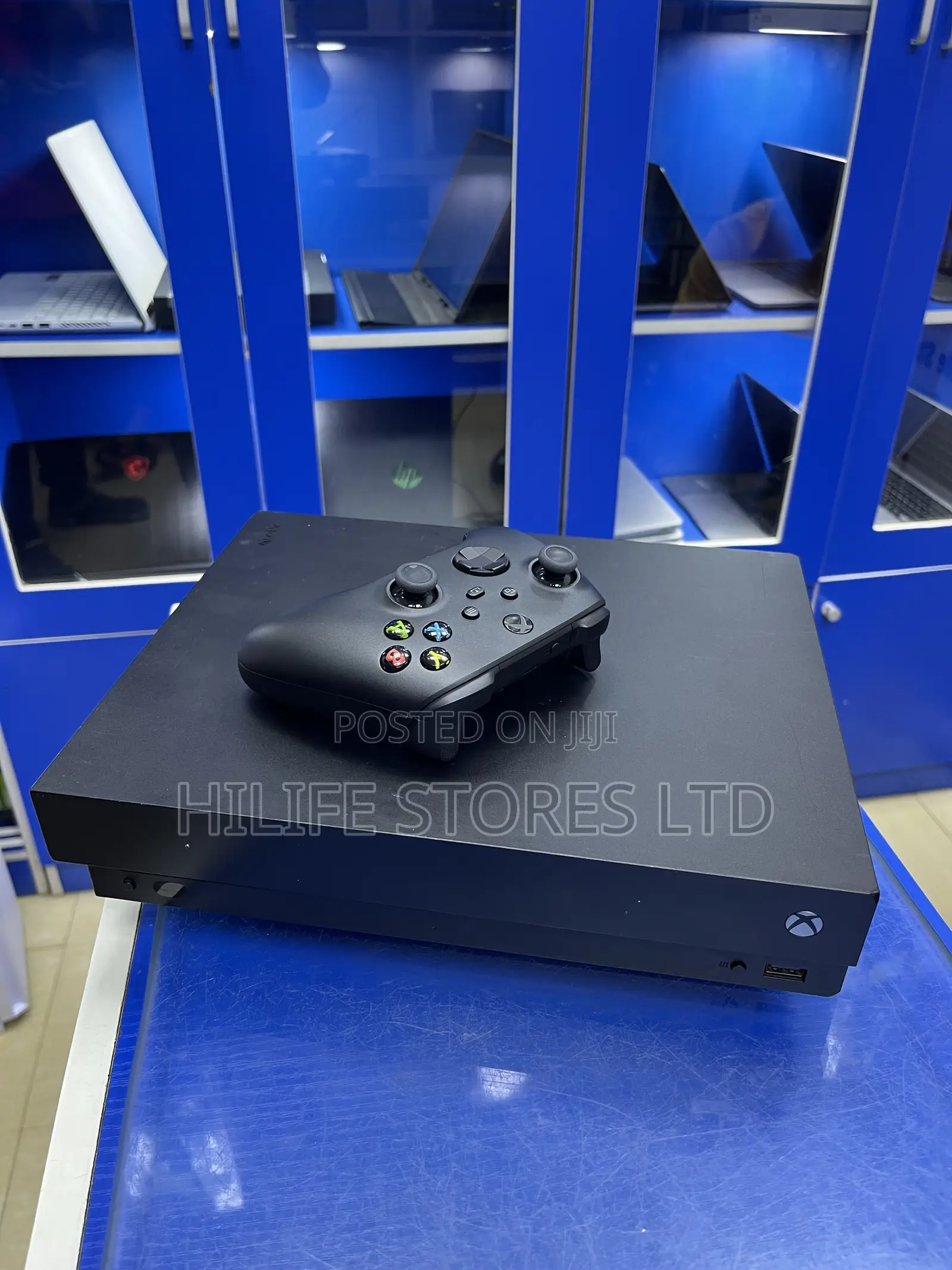 Xbox OneX Console With Pad