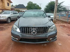 Mercedes-Benz C300 2010 Gray