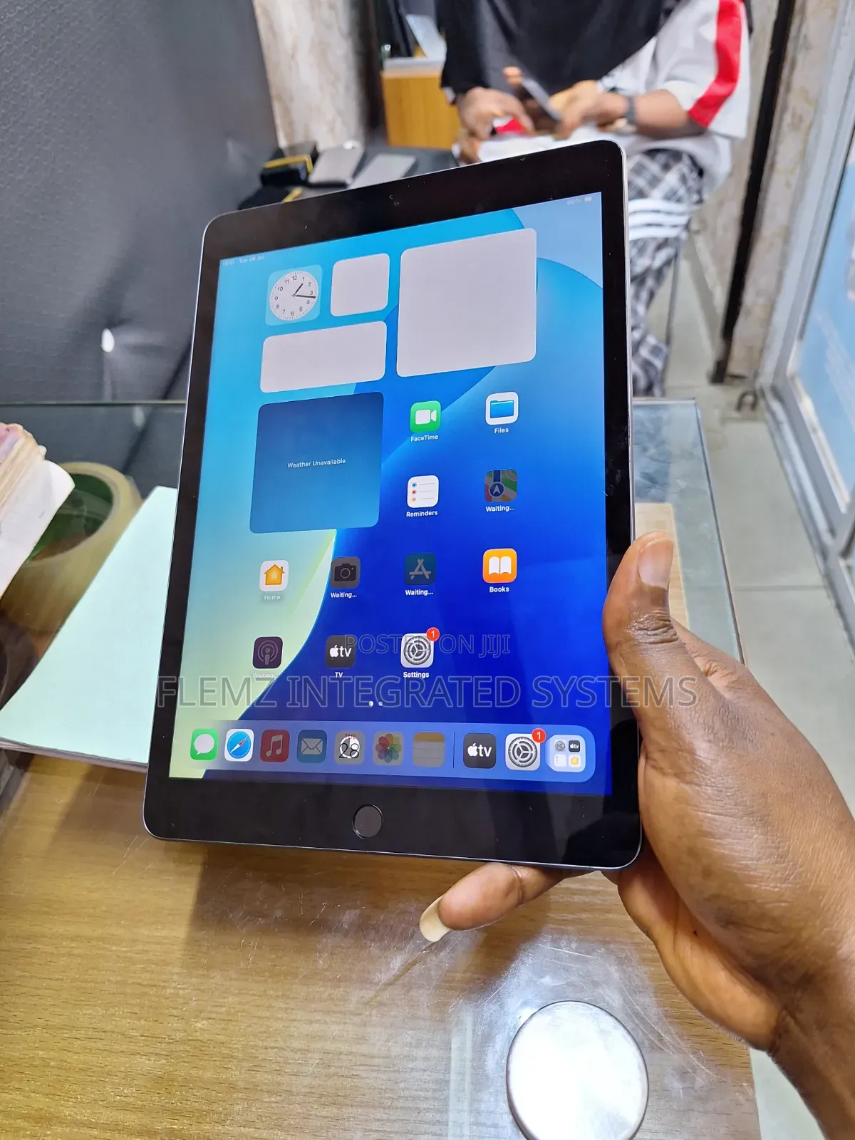 Apple iPad 10.2 (2021) 64 GB Gray