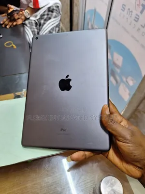 Apple iPad 10.2 (2021) 64 GB Gray