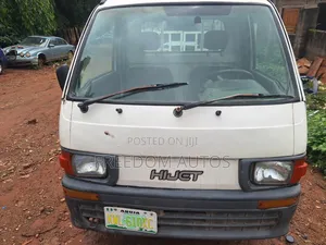 Daihatsu Hijet 2012 White