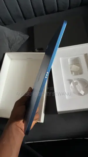 Apple iPad (2025) 128 GB Blue