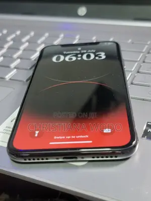 Apple iPhone X 64 GB Black