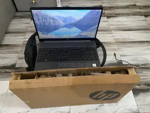 Laptop HP 250 G8 4GB Intel Core i3 HDD 1T