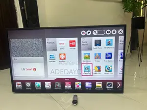 Hisense 55 Inches Smart TV