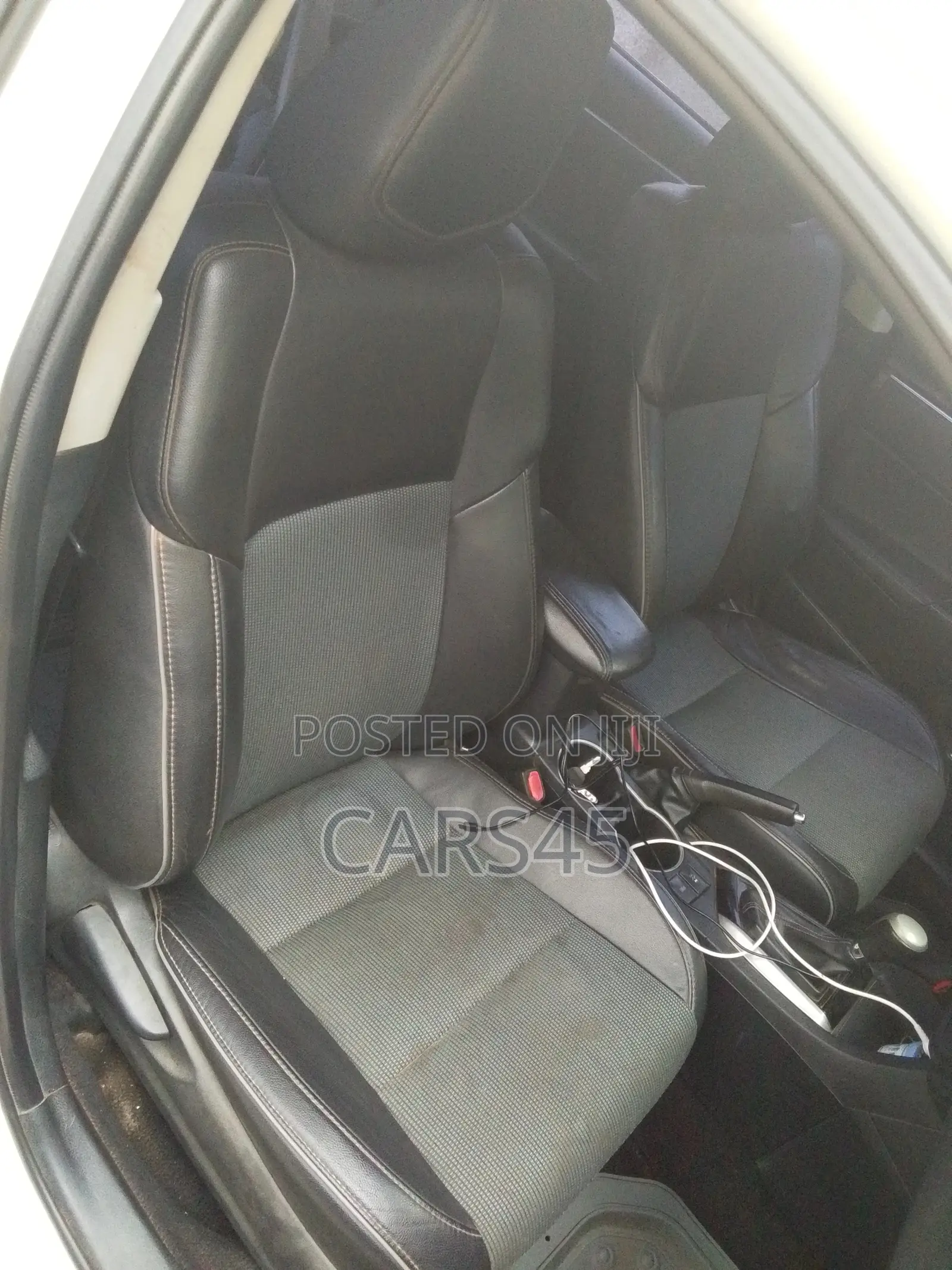 Toyota Corolla 2016 White