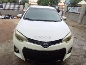 Toyota Corolla 2016 White