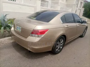Honda Accord 2008 Gold