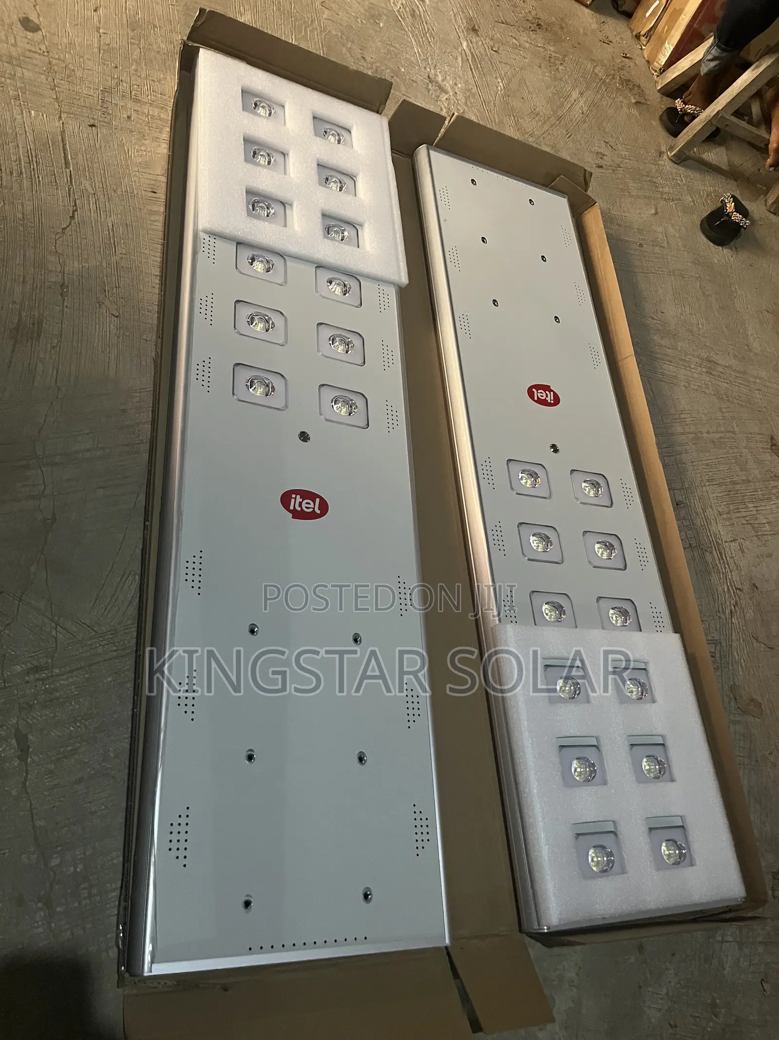 All in One 100w Itel Solar Street Light