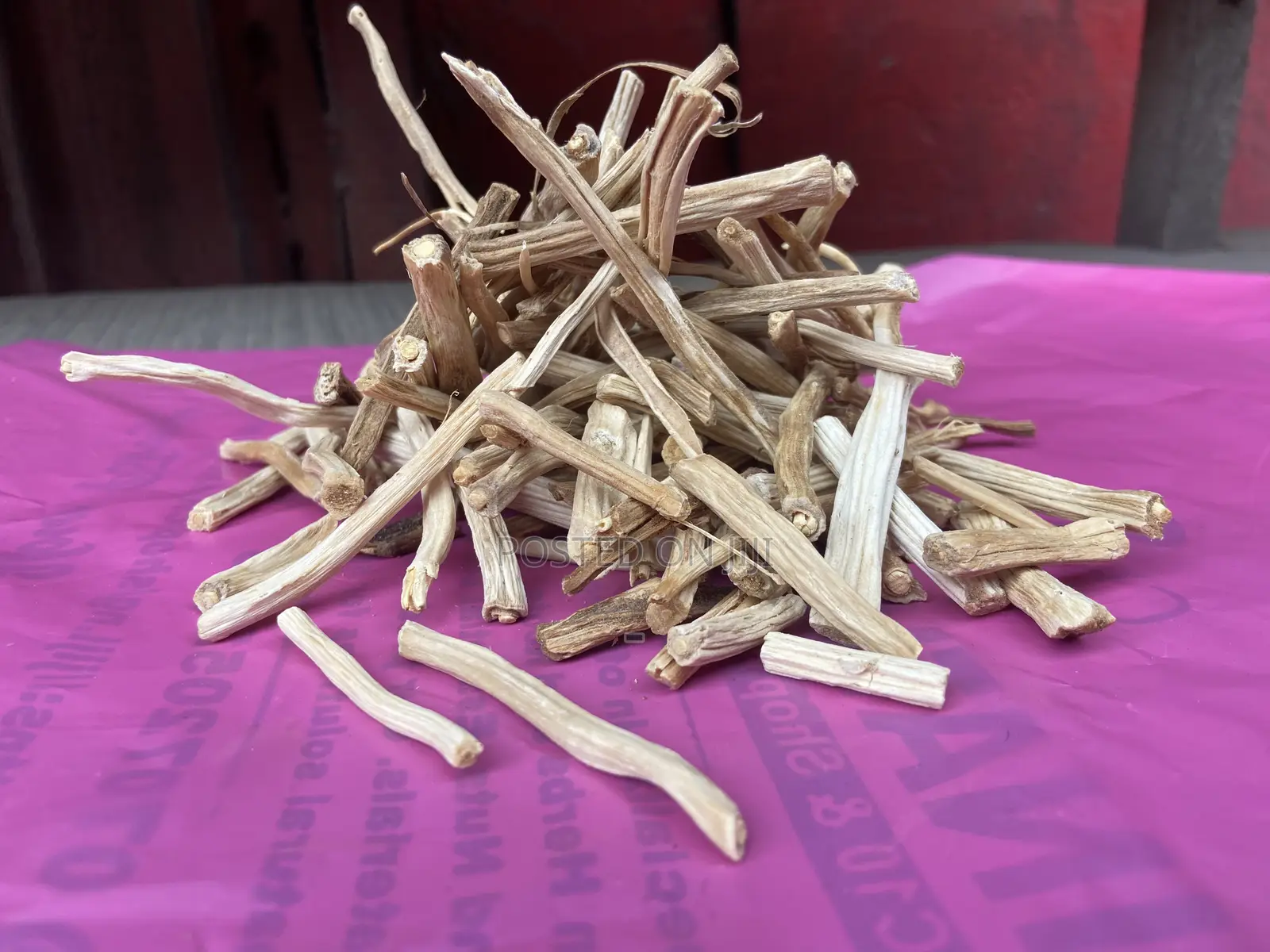 Shatavari Roots (Dried) - 100g