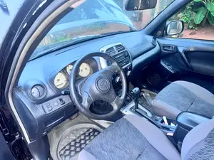 Toyota RAV4 Automatic 2002 Black