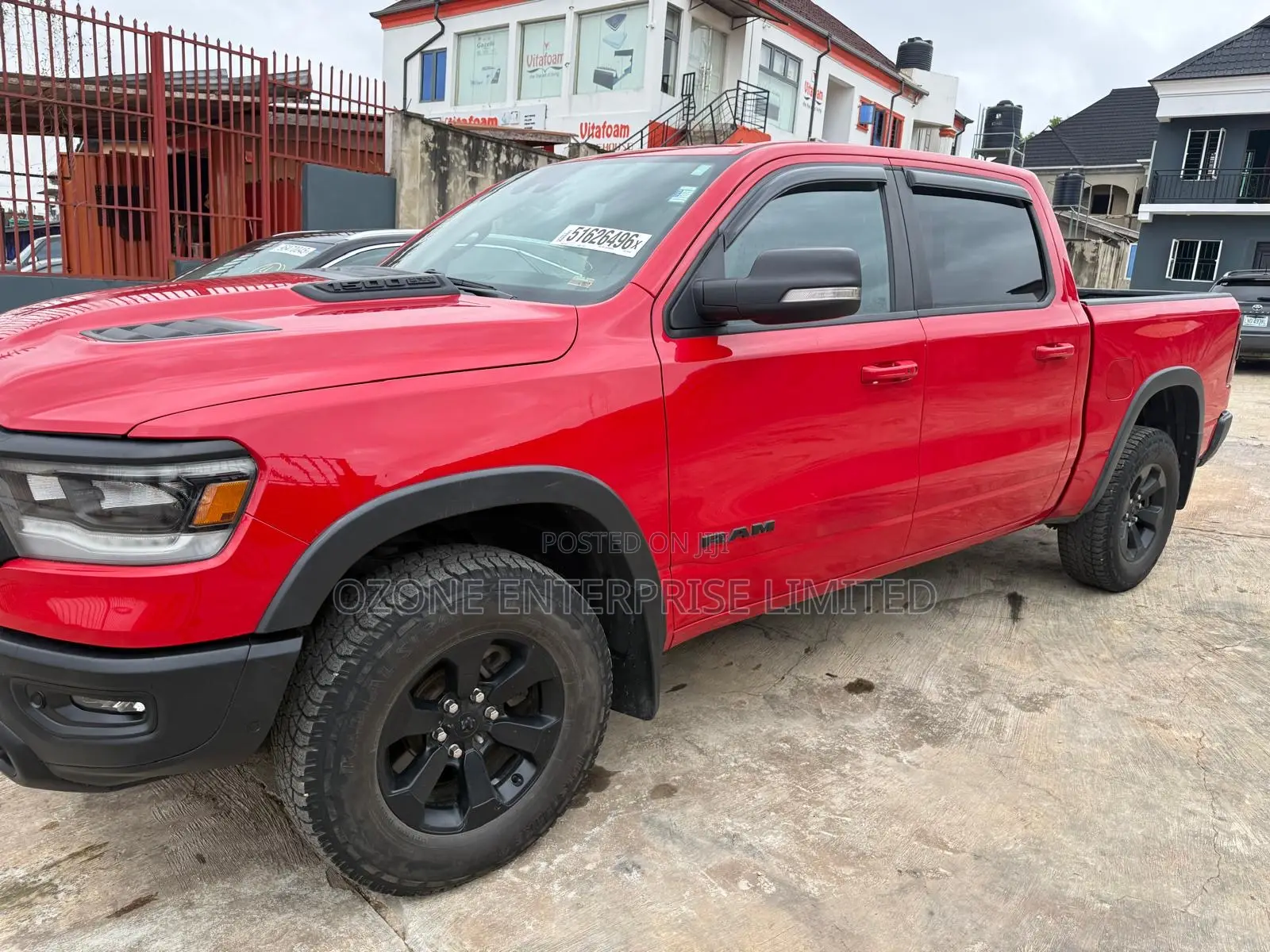 RAM 1500 2021 Red