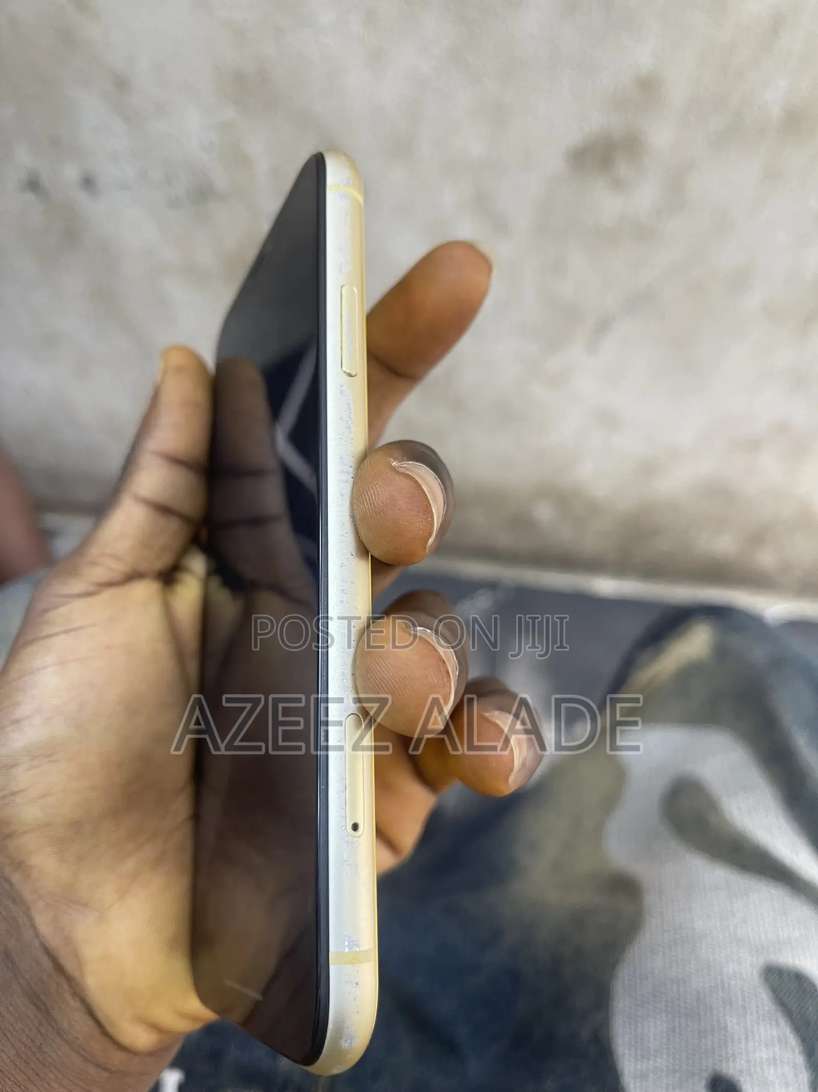Apple iPhone XR 64 GB Yellow